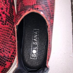 NEW SOL SANA RED AND BLACK SNAKESKIN SNEAKERS sz 7